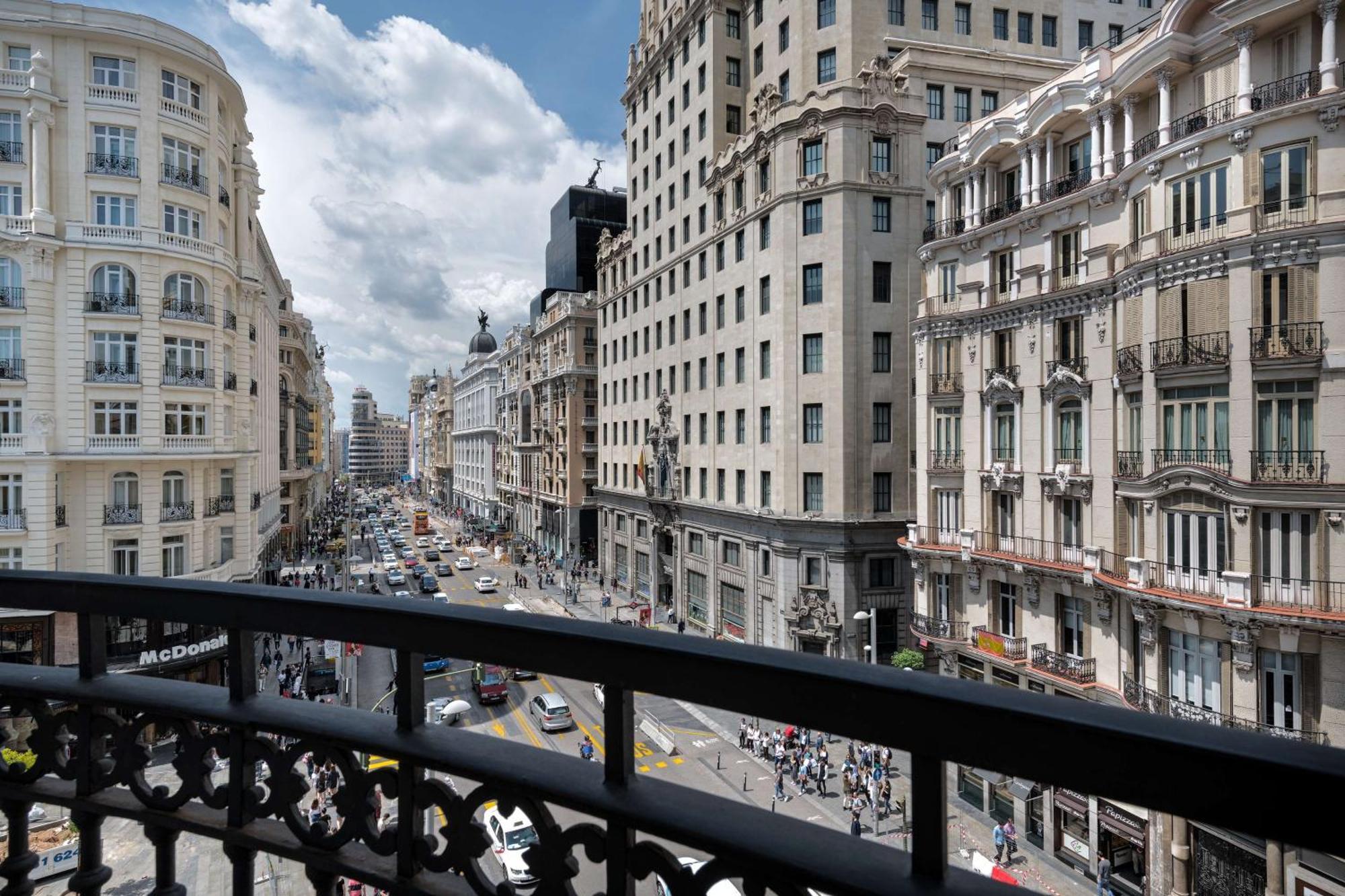 NH Collection Madrid Gran Vía Hotel Exterior foto
