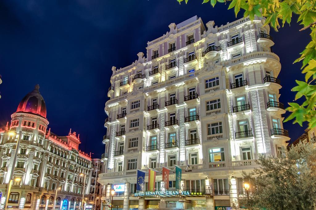 NH Collection Madrid Gran Vía Hotel Exterior foto