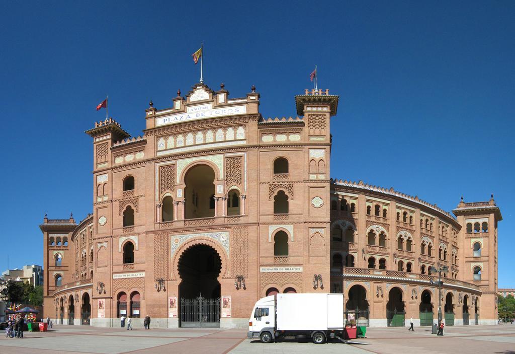 NH Collection Madrid Gran Vía Hotel Exterior foto